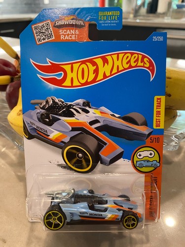 2016 hot wheels circuit - hot,
