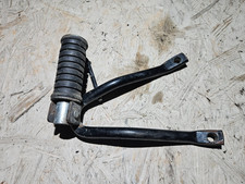 platine repose pieds droite passager Yamaha 125 dtr de 1999