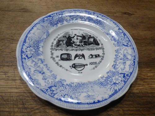 Ancienne assiette rébus - assiette,