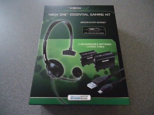 Dreamgear essential gaming kit - essential,