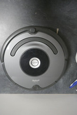 Aspirateur robot IROBOT ROOMBA 676 (Hors Services)