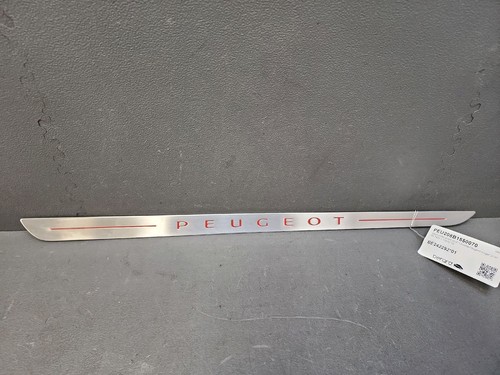 Seuil porte avant droit chrome