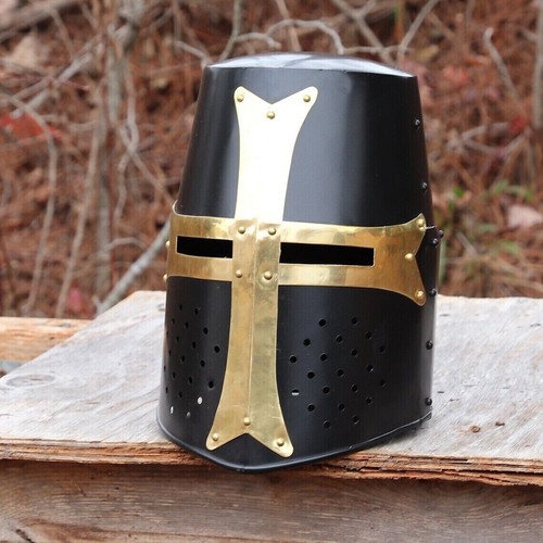 Casque seau chevaliers vintage