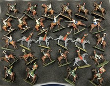 Lot De 28 Soldats De Plombs