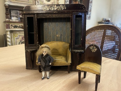 Antique miniature dollhouse - antique,