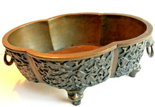 Jardinière ovale à bonzaï en bronze, décor japonisant, 2 anses, 4 pieds animaux
