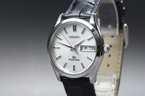 Mint grand seiko 9f83 9a00 - mint],
