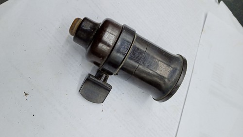 Ancienne douille electrique - ancienne,