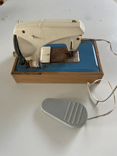 Jouet machine coudre ancien - jouet,