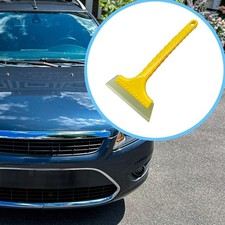 Grattoir à glace compact pour