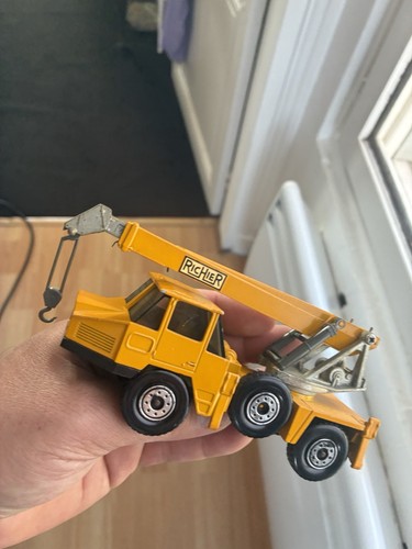 Grue routière richier - grue,