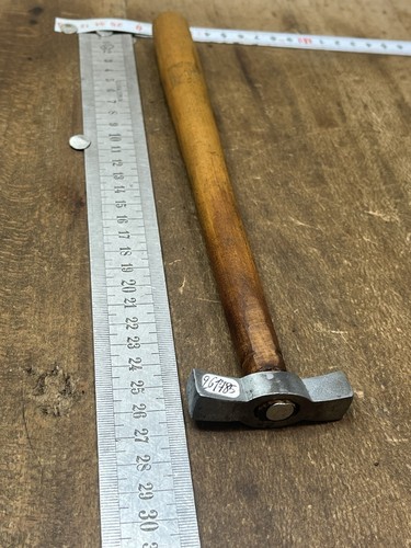 Marteau outil ancien horloger - outil,