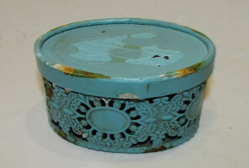 Boite ancienne fer - boite, ajoure