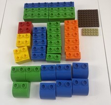 Lot of 35 Lego QUATRO Building