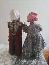 Deux poupées anciennes