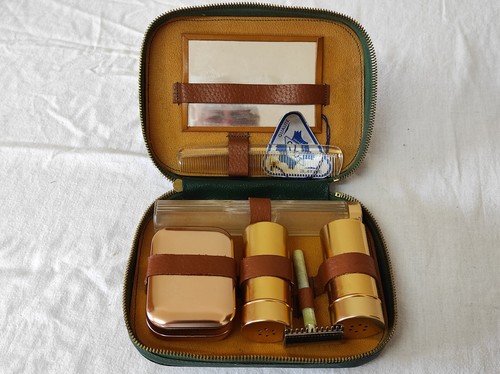 Ancienne trousse toilette - ancienne, de
