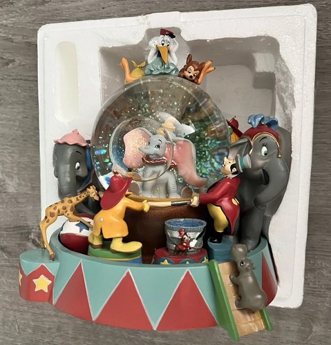 Disney store dumbo animated - disney,