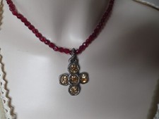 Métal Pointu's collier