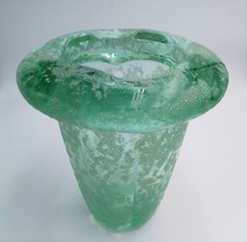 Daum ? Verlux ? 1930 Vase polylobé en verre très épais à décor givré