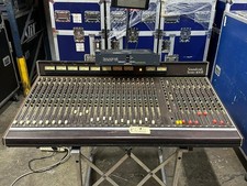 SoundCraft Series 800b  Mixing