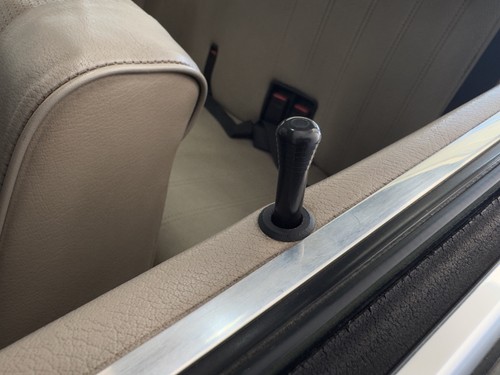 Bmw e30 door lock pin - door,