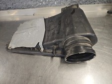 ?? porsche cayenne 3.0 l tdi cache couvercle de boite filtre a air 7l5129601f