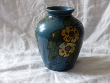 POTERIE SAVOYARDE PETIT VASE EN TERRE CUITE EMAILLEE SIGNE EMILE SIMONOD