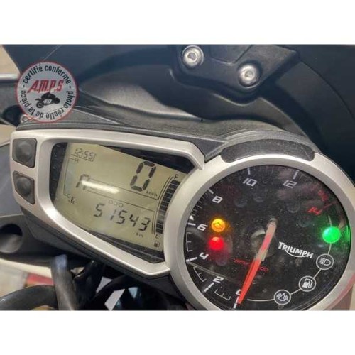 Compteur 675 street triple - compteur,