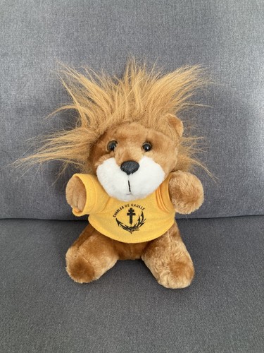Peluche lion porte avions
