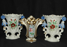 Lot de 3 vases de mariée PORCELAINE DE PARIS XIXème (bon état)