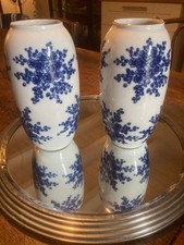 Deux vases magnifiques