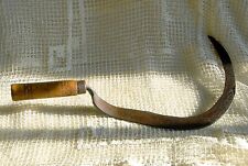 Faucille à herbe coudée