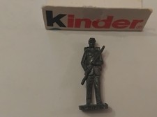 Figurine kinder métal " confederate -4 " scame , couleur fer.