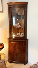 Meuble vitrine d'angle acajou Vintage Anglais et Bahut vitrine Style Anglais