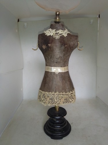 Ancien manequin vitrine - manequin,