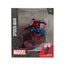 Figure Posed Spider-Man 1:10 Échelle Avec Scène
