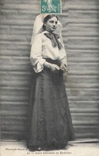 CP JEUNE LIMOUSINE EN BARBICHET - 47146