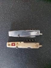 2 anciens couteaux pliants