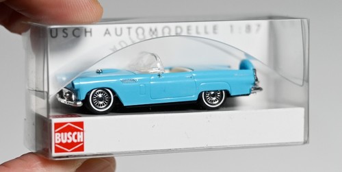 Busch ford thunderbird - 1/87,