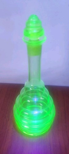 Carafe liqueur art - carafe, a
