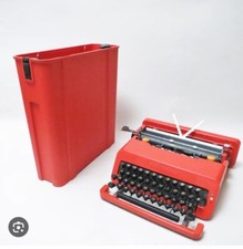 Machine à écrire Olivetti