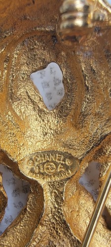 Chanel broche metal doré - chanel,