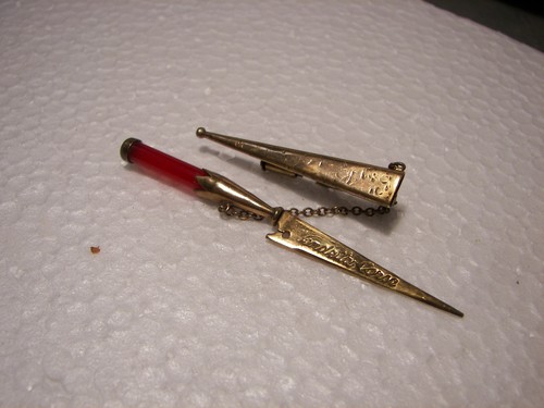Ancienne broche stylet