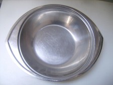 Légumier/Saladier en inox Guy Degrenne mesurant 33 cm X 26 cm