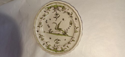 Assiette ancienne moustier - ancienne,,