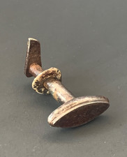 Ancienne petite poignée fer