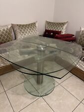 Table Moderne En Verre