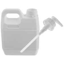 Bidons en plastique vides avec