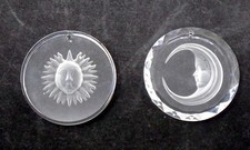 tres rare ensemble de 2 pendentifs le soleil et la lune de swarovski