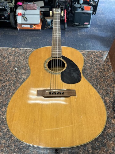 Yamaha acoustic guitar - acoustic,